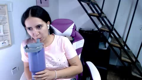 Snapshot of samantha2girl chatting on October 1, 9:09 pm samantha online show from October 1, 9:09 pm