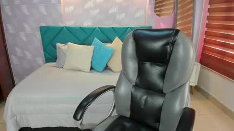 samantha__gomez1 online show from September 13, 2:47 pm