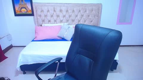 Sammy online show from January 13, 6:38 pm