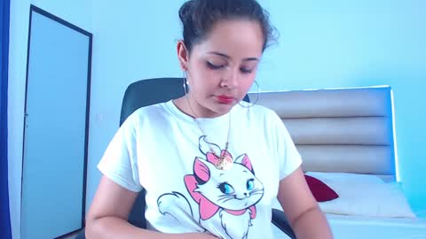 Sammy online show from January 15, 6:51 pm