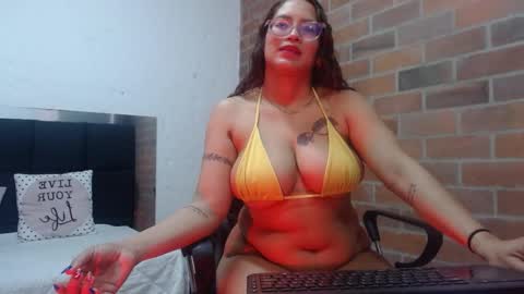 SAMANTHA online show from October 15, 3:20 am