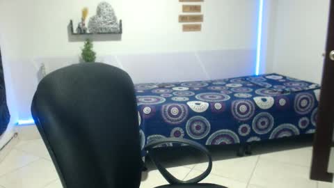 Snapshot of samantha__morris chatting on September 26, 3:37 am sammy online show from September 26, 3:37 am