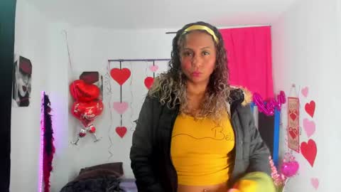 Snapshot of samantha__smile__ chatting on February 16, 4:20 am Samanthasmile online show from February 16, 4:20 am