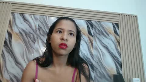 Snapshot of samantha_fox_squirt chatting on October 17, 3:54 am lizzy online show from October 17, 3:54 am