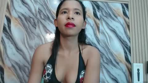 Snapshot of samantha_fox_squirt chatting on October 27, 6:57 pm lizzy online show from October 27, 6:57 pm