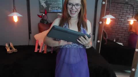Sam online show from January 7, 10:44 am