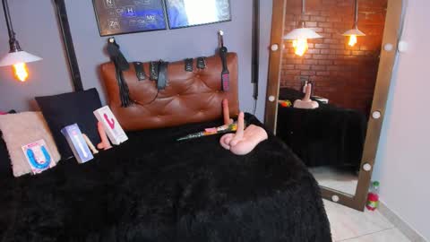 Sam online show from September 20, 4:16 pm