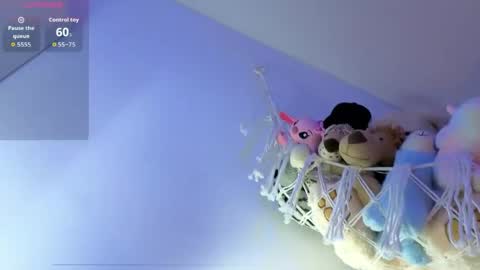 Samantha Ros online show from April 7, 1:02 pm