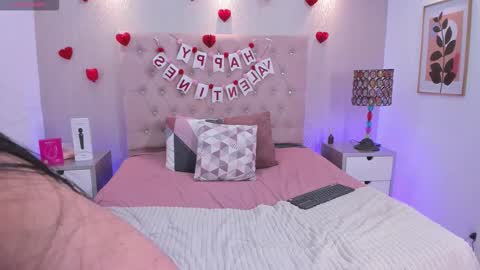 Samantha online show from February 18, 5:39 am