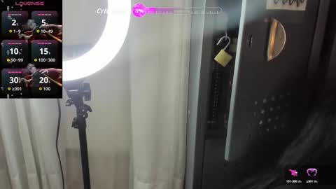 Snapshot of samanthaferrer_ chatting on October 2, 7:52 pm Samantha online show from October 2, 7:52 pm