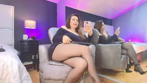 Samanta online show from April 19, 6:10 pm