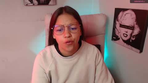 Samantha online show from December 15, 1:43 pm