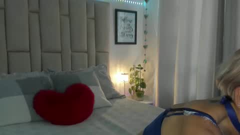 Samixmami online show from January 13, 9:31 pm