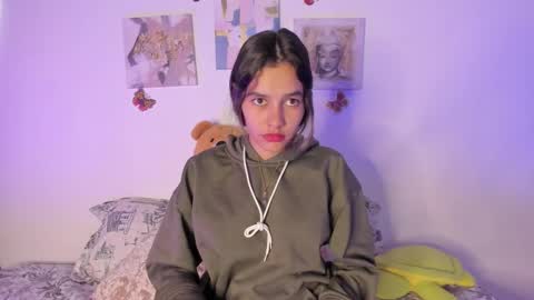 Snapshot of samara_jonnes_ chatting on January 24, 10:08 pm Samara is my name a pleasure delighted that you are here leave your thumb up it is important to me online show from January 24, 10:08 pm
