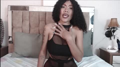 samaragrey18 online show from January 15, 3:33 am