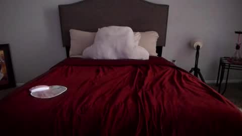 Snapshot of samatha1998 chatting on October 13, 6:05 am Yaya online show from October 13, 6:05 am