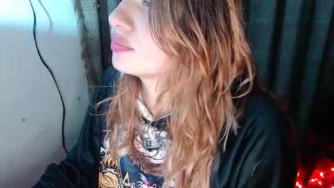 Snapshot of samatha_squirts chatting on September 12, 4:46 am samatha_squirts online show from September 12, 4:46 am