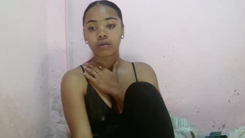 samina2255 online show from September 27, 6:59 pm