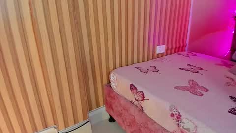 sammy__cooper online show from October 8, 3:22 am