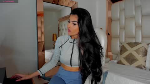 Sammy online show from December 4, 6:06 pm