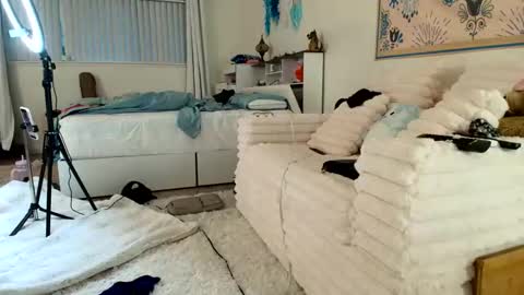 samreignsxxx online show from September 30, 1:22 am