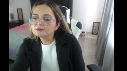 Snapshot of samy_vsn chatting on March 8, 6:03 pm samy_vsn online show from March 8, 6:03 pm