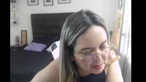 Snapshot of samy_vsn chatting on September 9, 10:31 pm samy_vsn online show from September 9, 10:31 pm