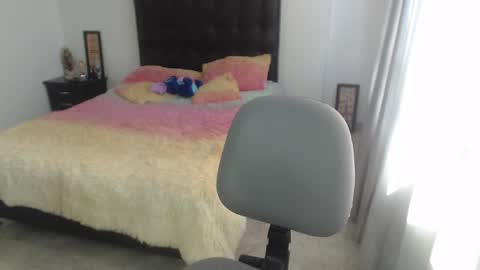 Snapshot of samy_vsn chatting on January 21, 9:04 pm samy_vsn online show from January 21, 9:04 pm
