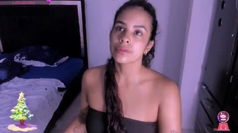 Snapshot of samykiss chatting on December 2, 1:23 pm SamyHolbrook online show from December 2, 1:23 pm
