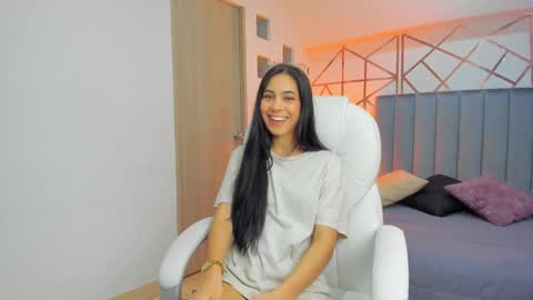 samyy_johnson online show from February 10, 12:29 pm