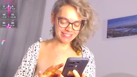 Sandra online show from October 6, 6:12 pm