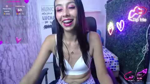 sandra  online show from July 18, 3:10 am