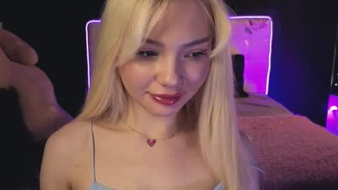 Sandy  online show from November 29, 2:26 am