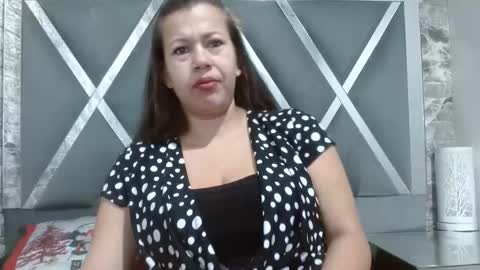 sandraclarkx69 online show from December 15, 12:28 pm