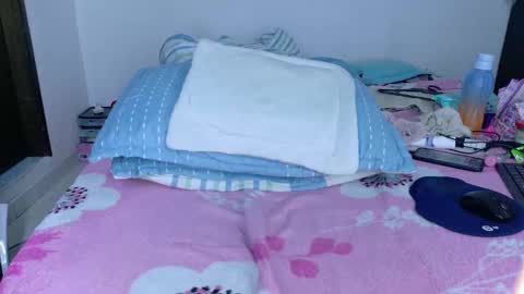 Snapshot of sandylau_ chatting on September 16, 9:34 pm sandy online show from September 16, 9:34 pm