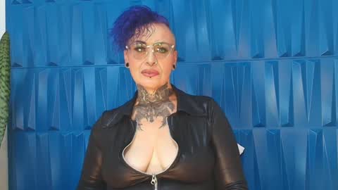 Sandy Rose online show from February 11, 6:55 pm