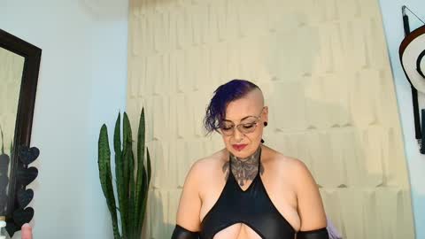 Sandy Rose online show from March 9, 11:25 am