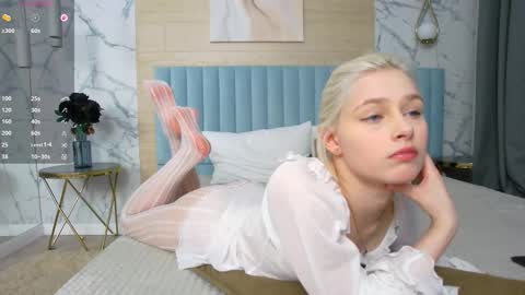 Sandy online show from February 2, 5:39 am