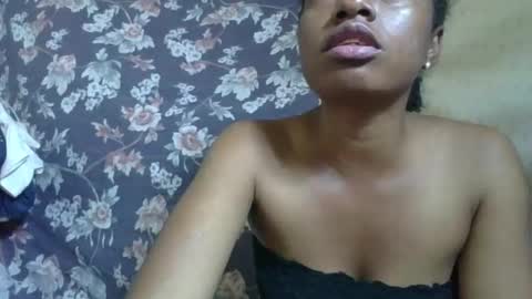 saphia online show from September 18, 4:38 pm