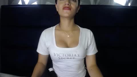 Saphire online show from February 25, 3:43 pm