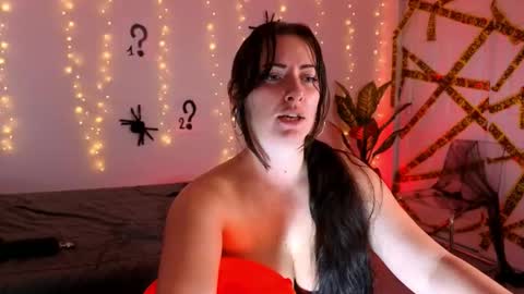 Snapshot of sapphir3xoxo chatting on October 24, 11:23 pm sapphir3xoxo online show from October 24, 11:23 pm