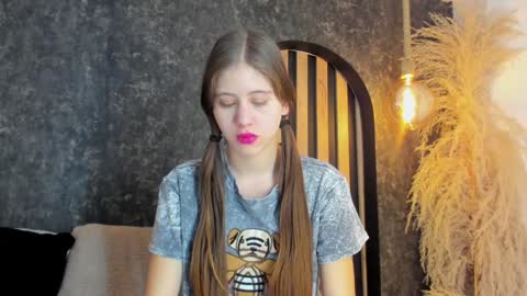 sara__jones_ online show from January 14, 12:03 pm