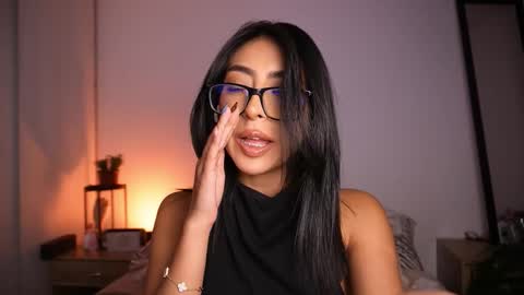 Snapshot of sara_albrecht chatting on September 23, 2:32 am Sara online show from September 23, 2:32 am