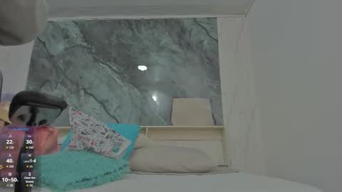 sara allenx online show from October 26, 11:49 am