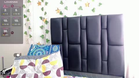 Sara  online show from September 19, 2:49 pm