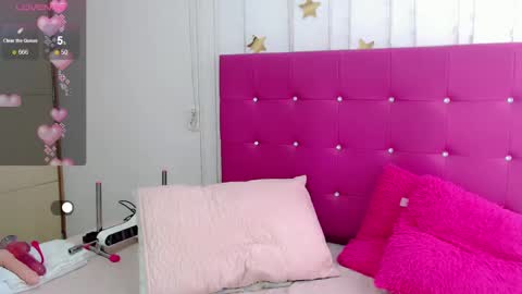 Sara  online show from November 19, 2:39 pm