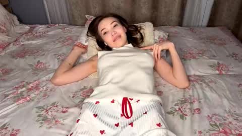 Sara online show from September 9, 2:50 pm