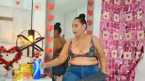 sara online show from February 17, 8:30 pm