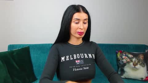 Im Sara I am happy to be here  online show from September 29, 4:56 pm