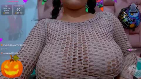 sara online show from October 31, 6:45 pm